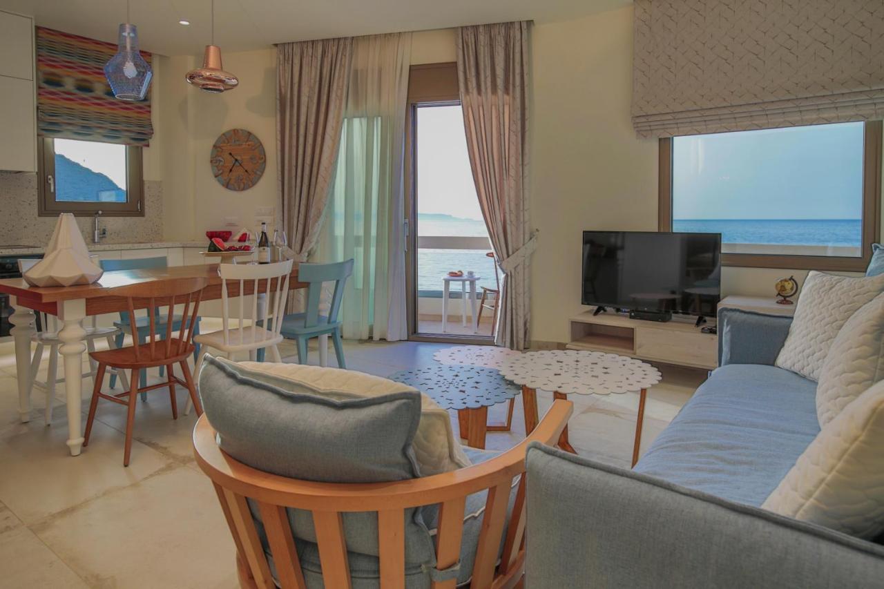 Almyra Seaside House Мохлос Екстер'єр фото