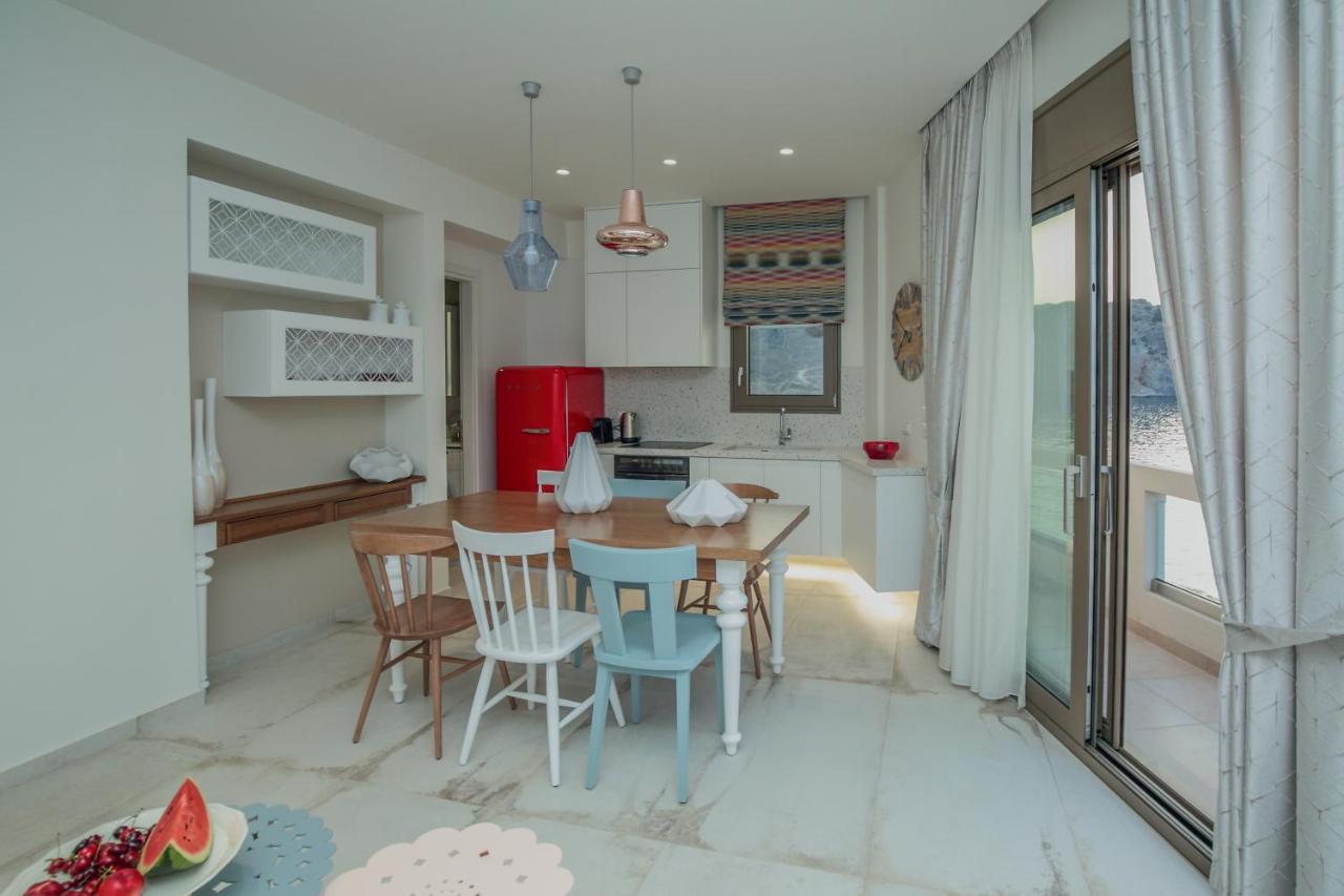 Almyra Seaside House Мохлос Екстер'єр фото