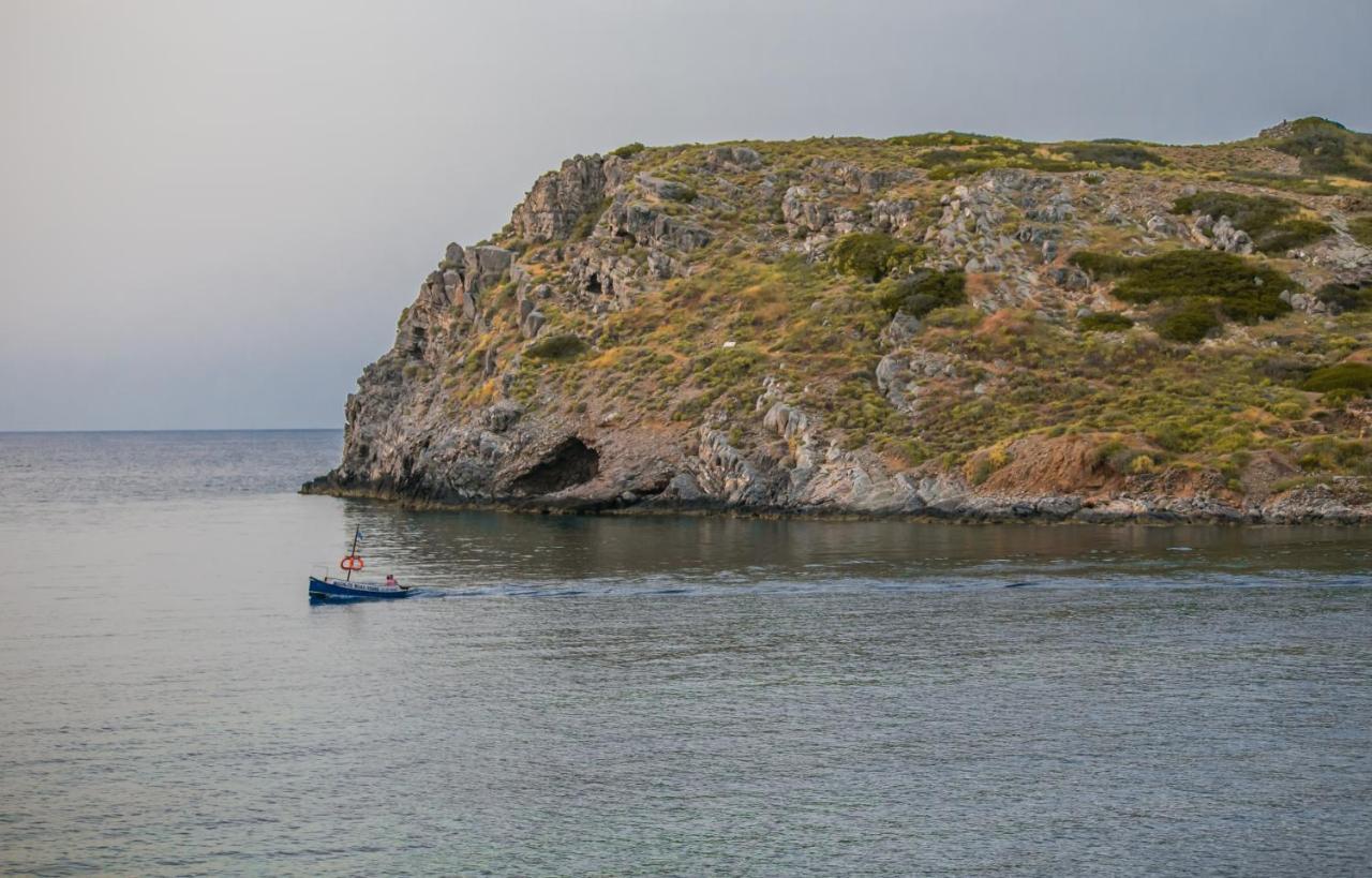 Almyra Seaside House Мохлос Екстер'єр фото