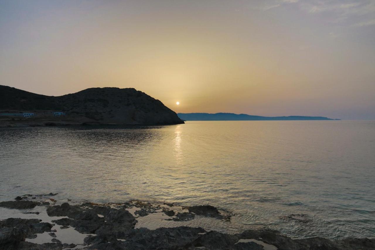Almyra Seaside House Мохлос Екстер'єр фото